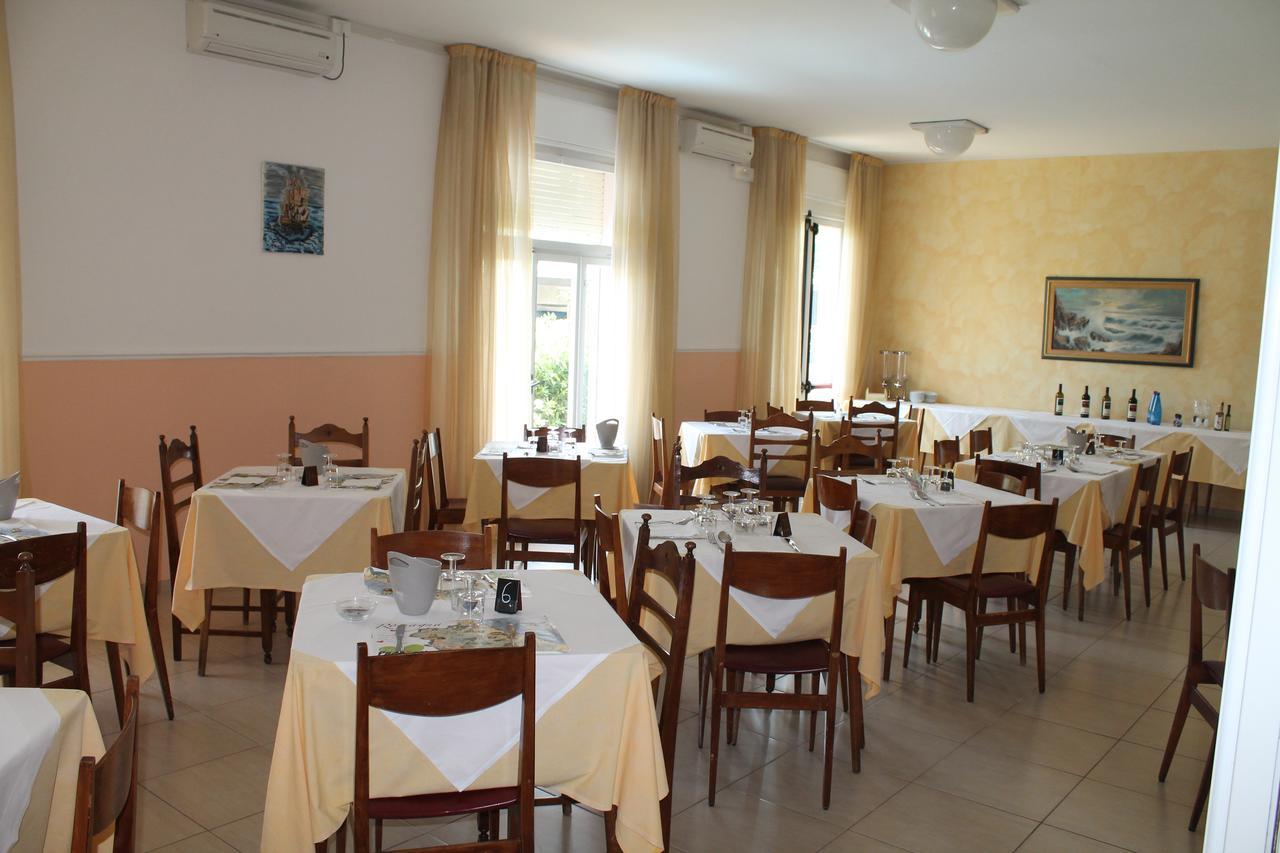 Hotel Ninfea Cervia Eksteriør bilde