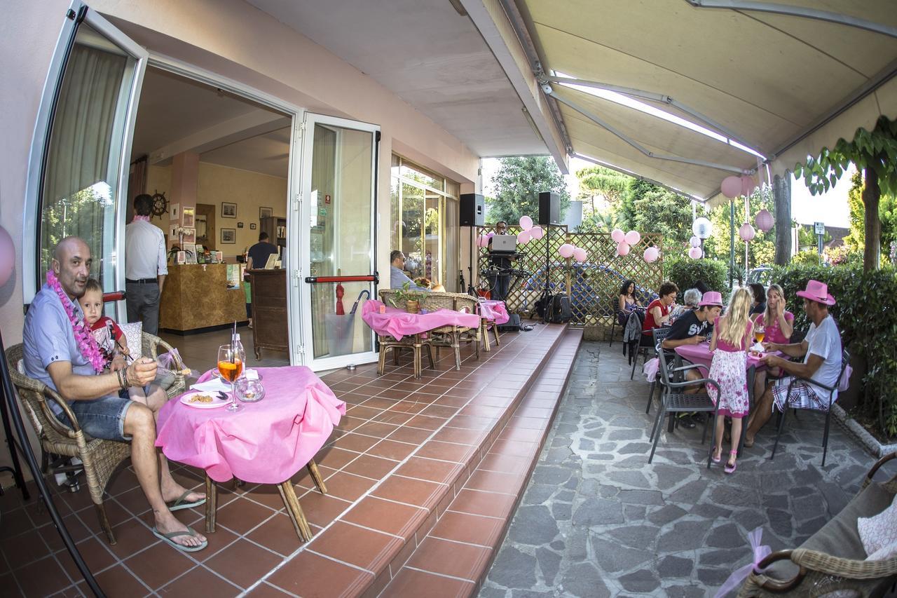 Hotel Ninfea Cervia Eksteriør bilde